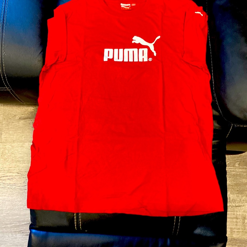 NWOT Puma T-shirt